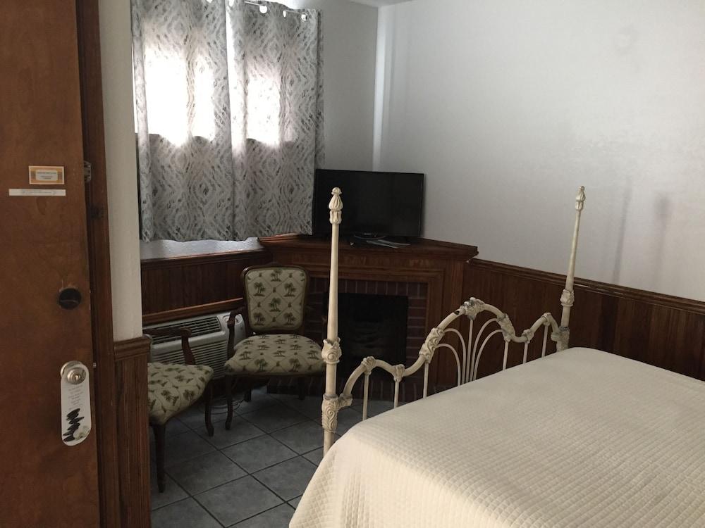 Seacrest Inn photo 34