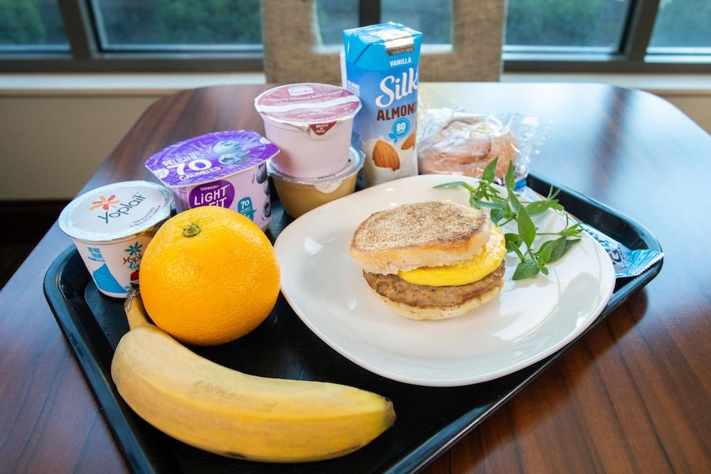 Staybridge Suites Buffalo-Amherst by IHG photo 43