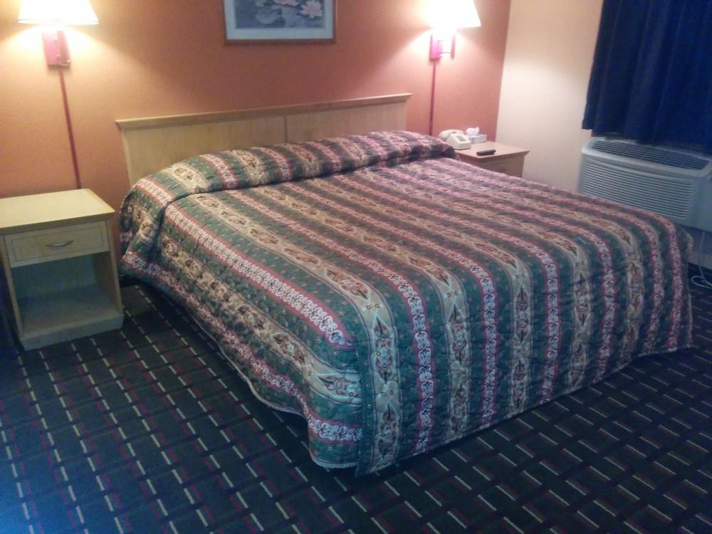 Budget Host Motel Gainesville photo 17