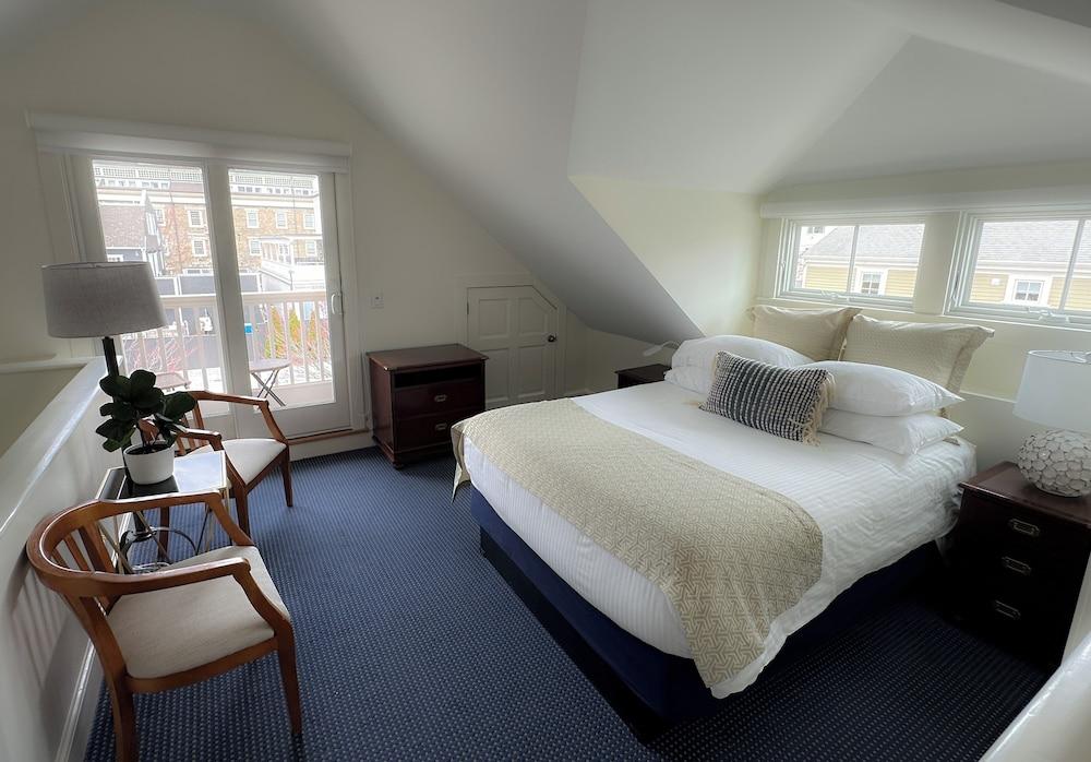 Harborside Inn photo 21