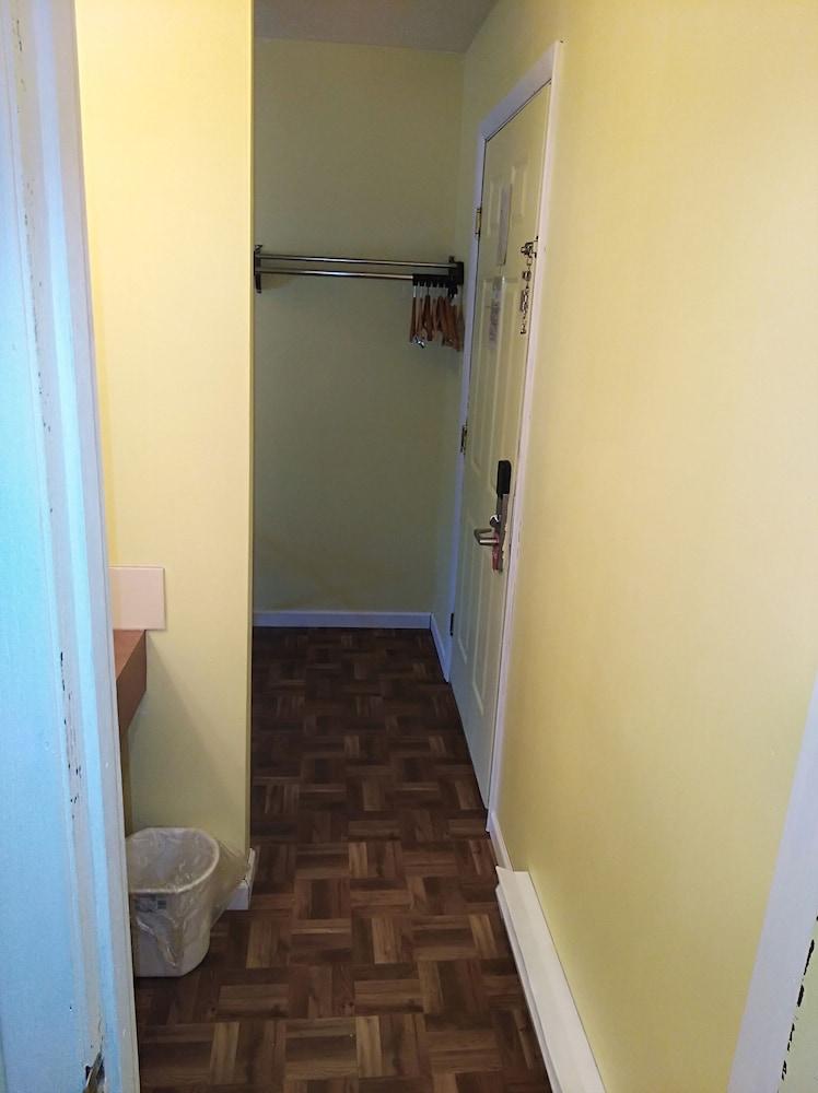 Econo Lodge Hornell photo 33