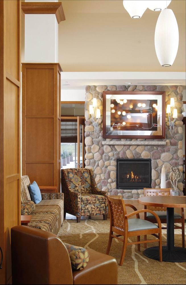 Hilton Garden Inn Cedar Falls photo 2