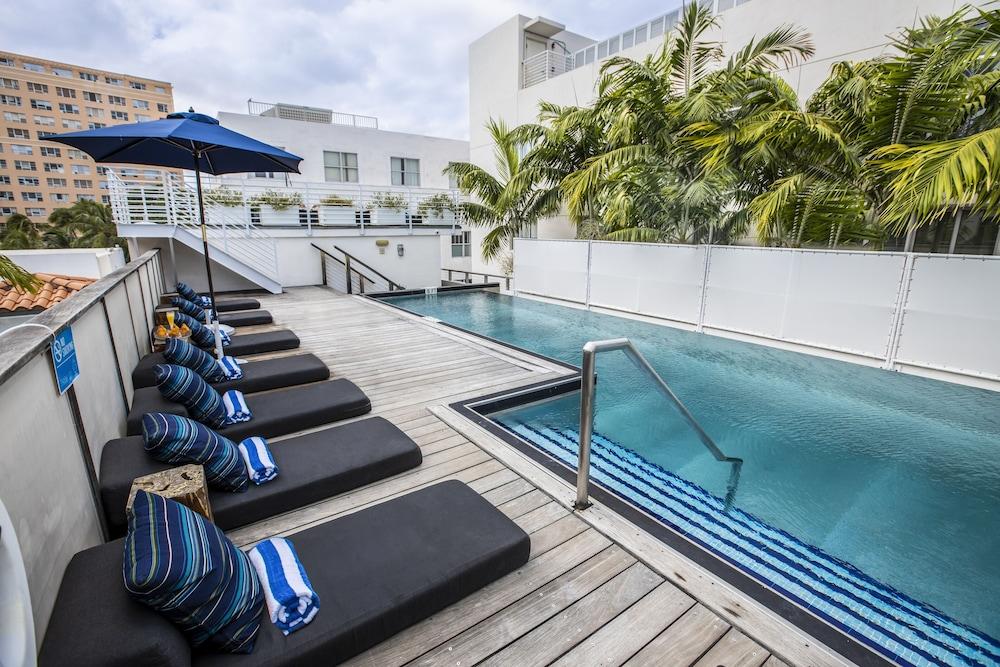 Posh South Beach Hostel photo 1
