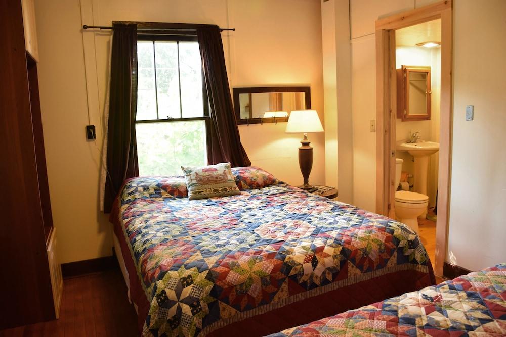 The Baseball Hotel photo 39