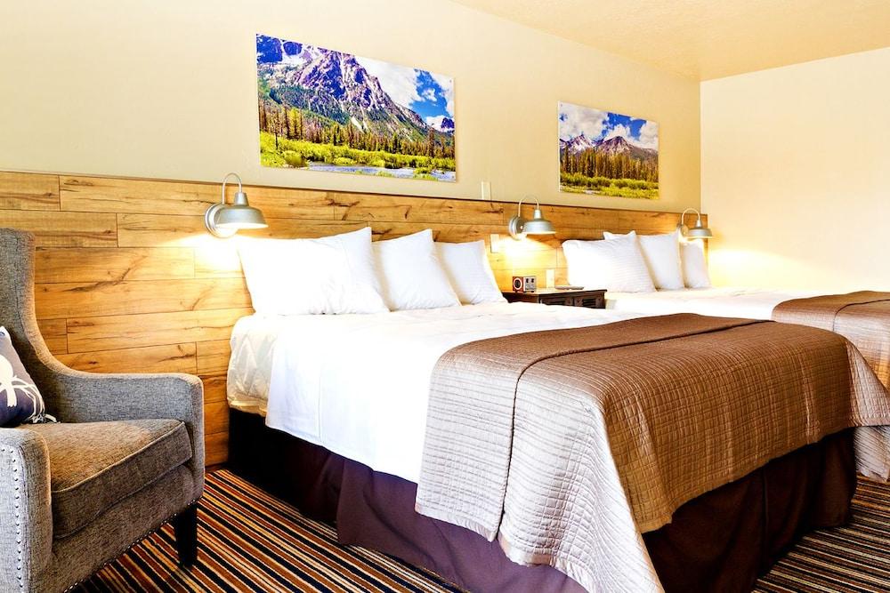 Blue Lakes Inn & Extended Stay photo 2