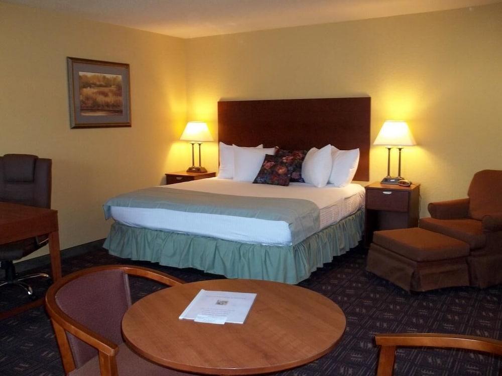 Southern Inn & Suites photo 5