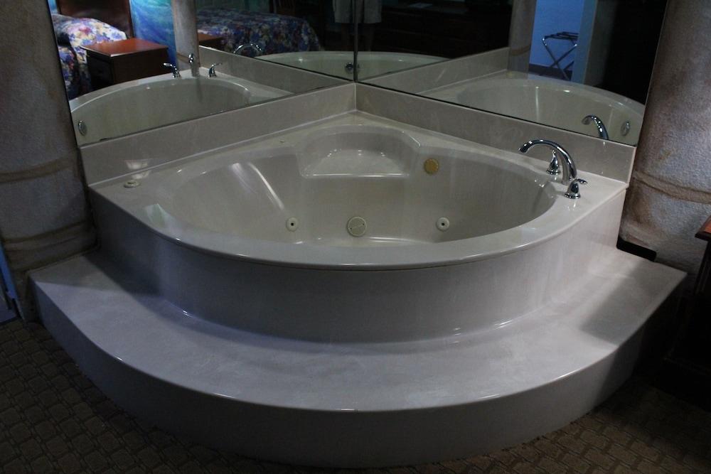 Budget Inn photo 7