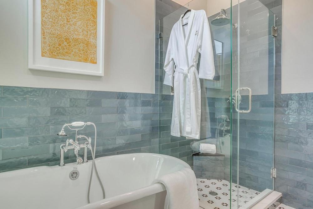 Nutt House Hotel photo 8