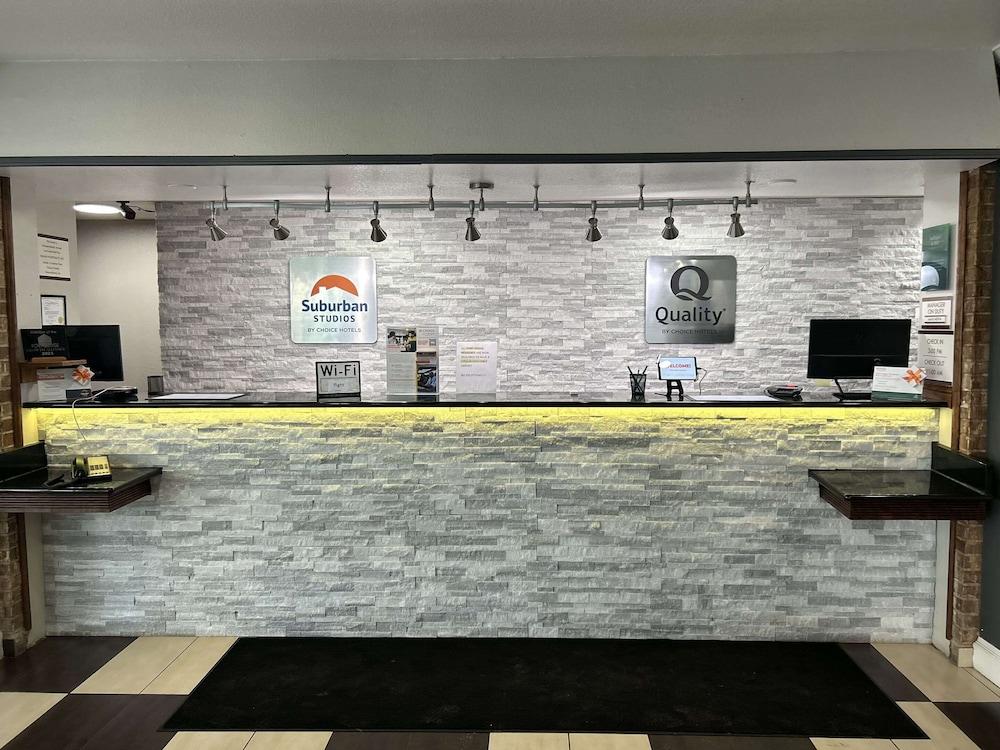 Suburban Studios Fort Dodge — hotel in Fort Dodge