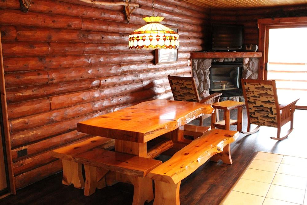 Cedar Lodge and Settlement photo 96