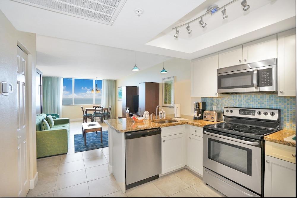 Hollywood Beach Tower photo 19