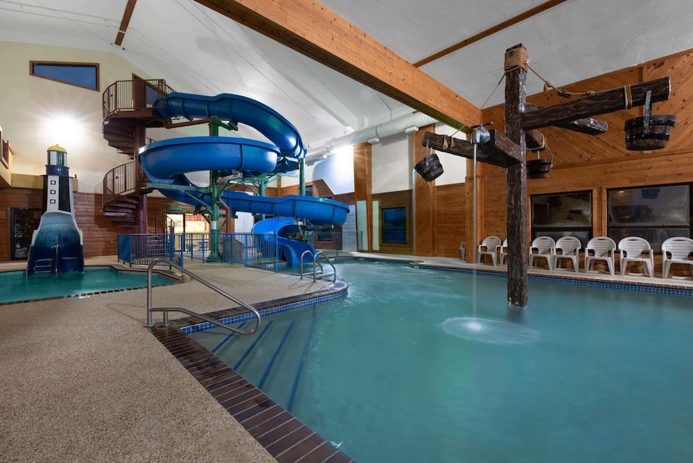Days Inn by Wyndham Mitchell SD photo 17