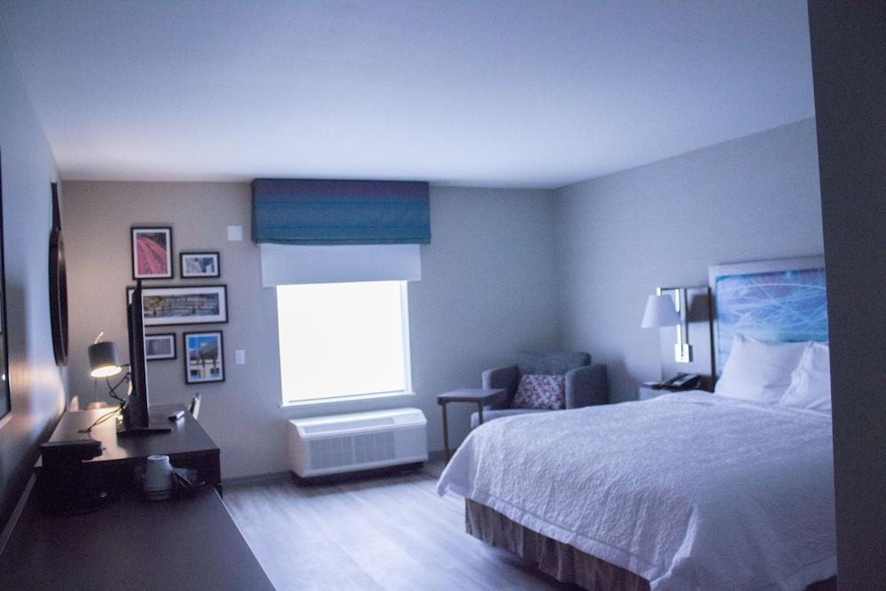 Hampton Inn & Suites Cranberry Pittsburgh photo 18