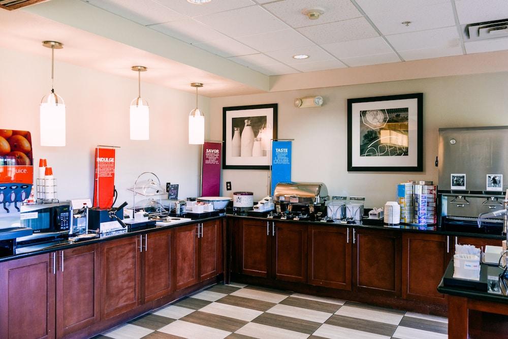 Hampton Inn Oklahoma City/Edmond photo 28