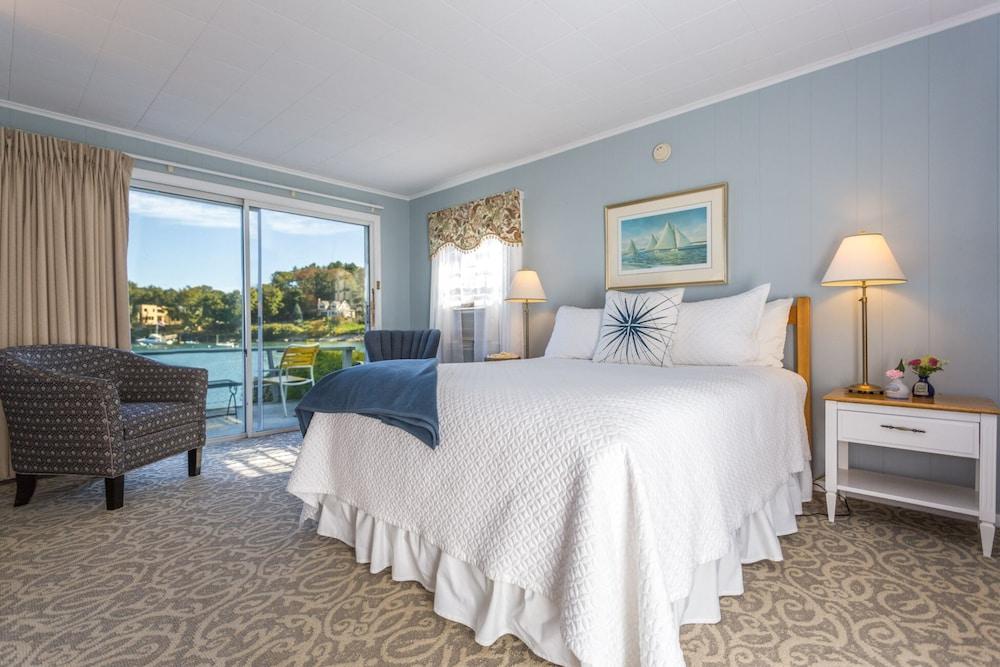 Dockside Guest Quarters & Restaurant photo 52