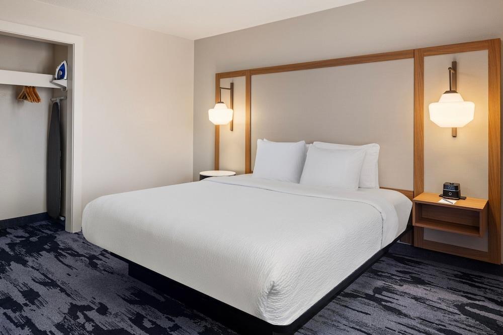 Fairfield Inn & Suites Columbus East photo 8