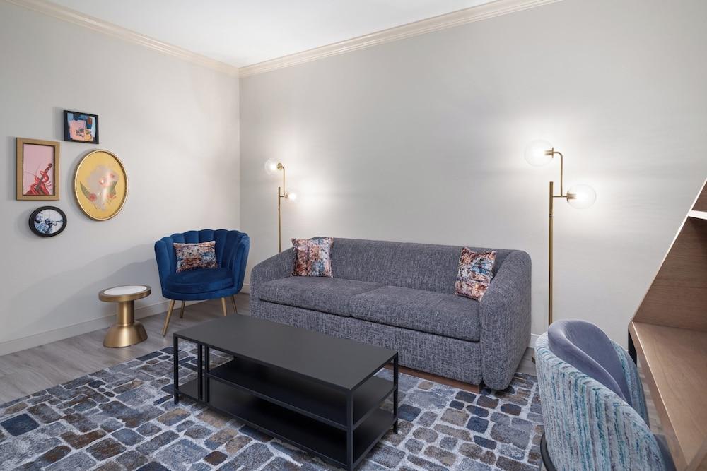 Hotel Indigo New Orleans French Quarter by IHG photo 26