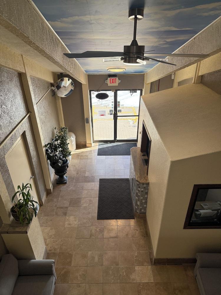 Peddlers Inn Motel photo 4