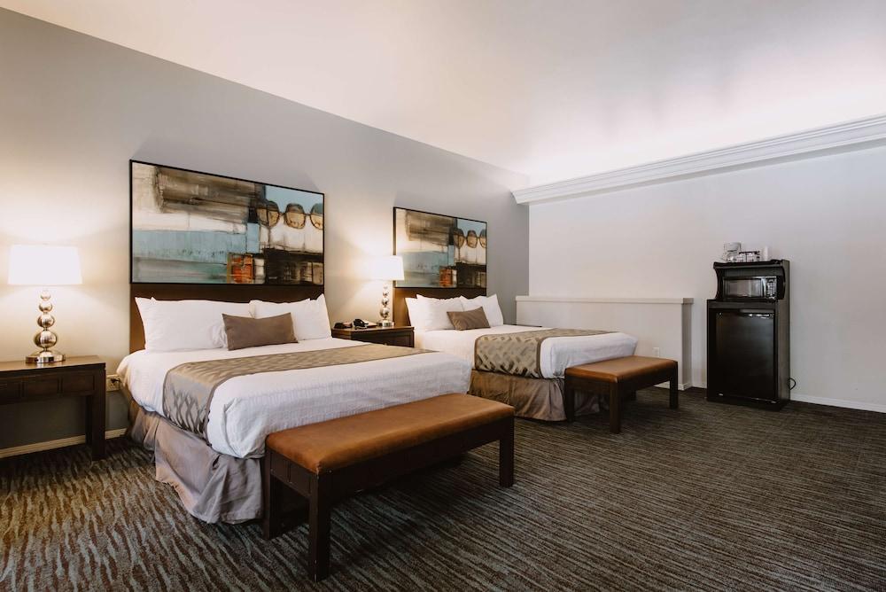 Tamarack Beach Resort Hotel photo 28
