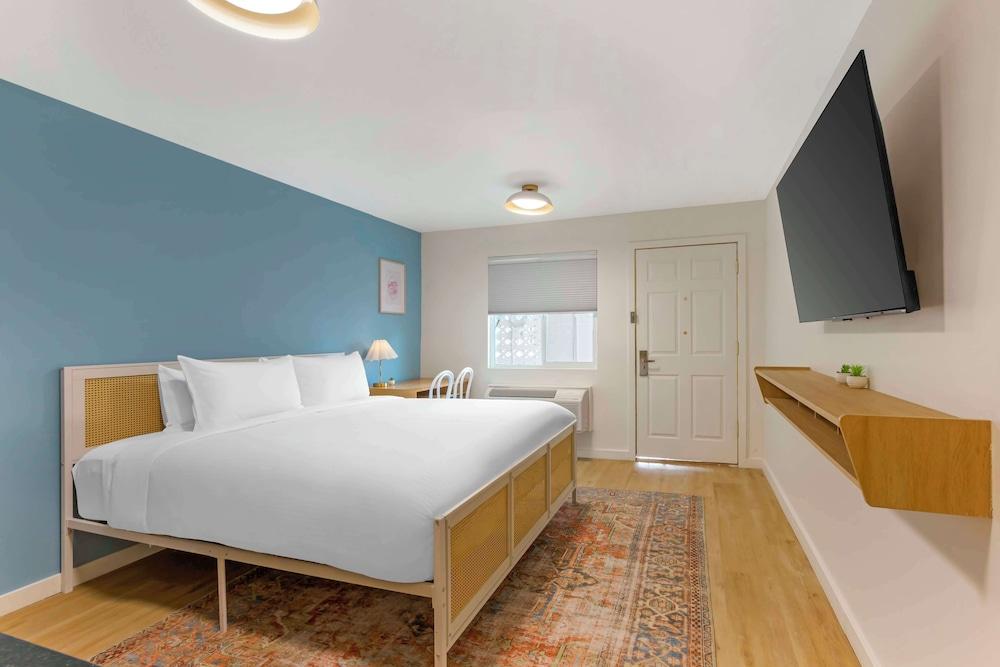 The Kennedy Tucson, SureStay Collection by Best Western photo 10