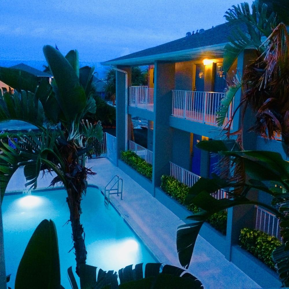 Dockside Inn & Resort photo 21