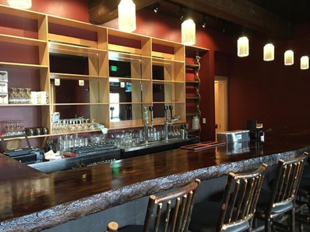 Sitka Hotel and Restaurant photo 26