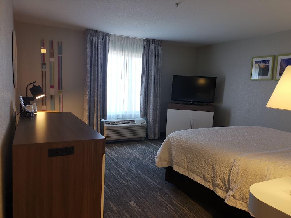 Hampton Inn & Suites Colorado Springs/Air Force Academy photo 28