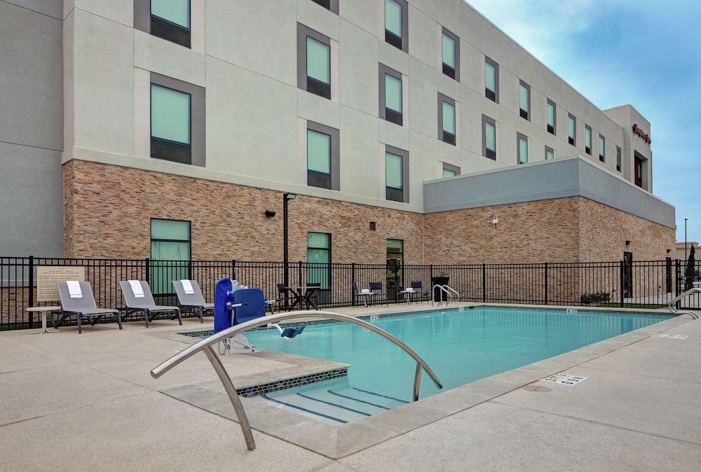 Hampton Inn Weslaco photo 39