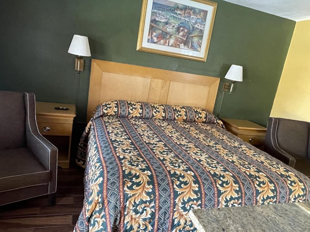 Shangri La Motel photo 7
