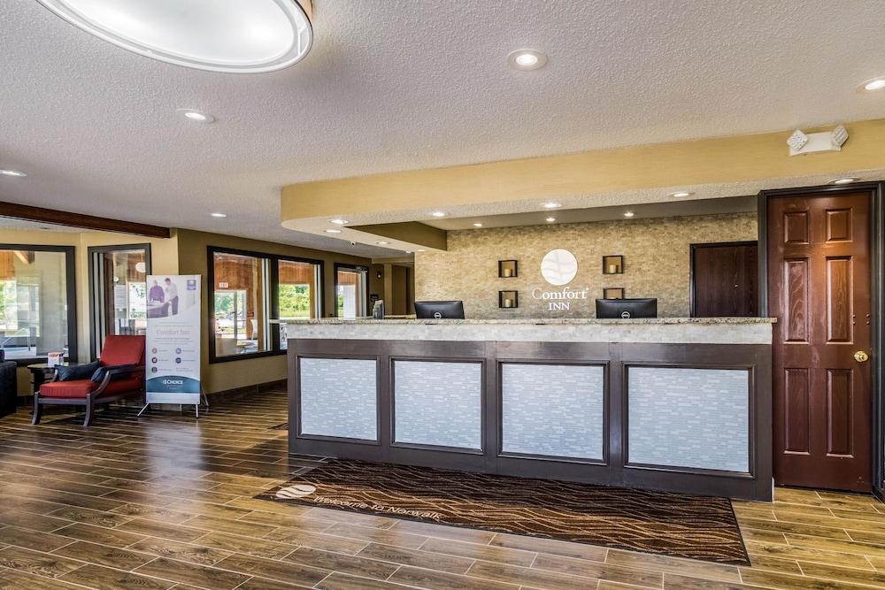 Comfort Inn Norwalk - Sandusky photo 8