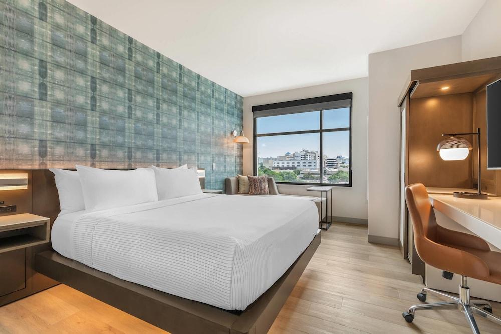 Cambria Hotel Fort Worth - Medical Center photo 11