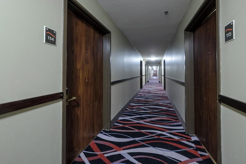 Red Roof Inn Osage Beach - Lake of the Ozarks photo 29