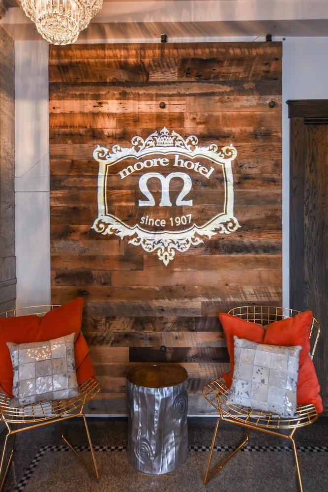 The Moore Hotel photo 3