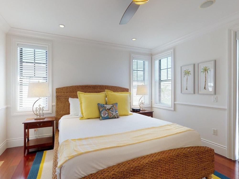 Marlin Bay Resort & Marina photo 13
