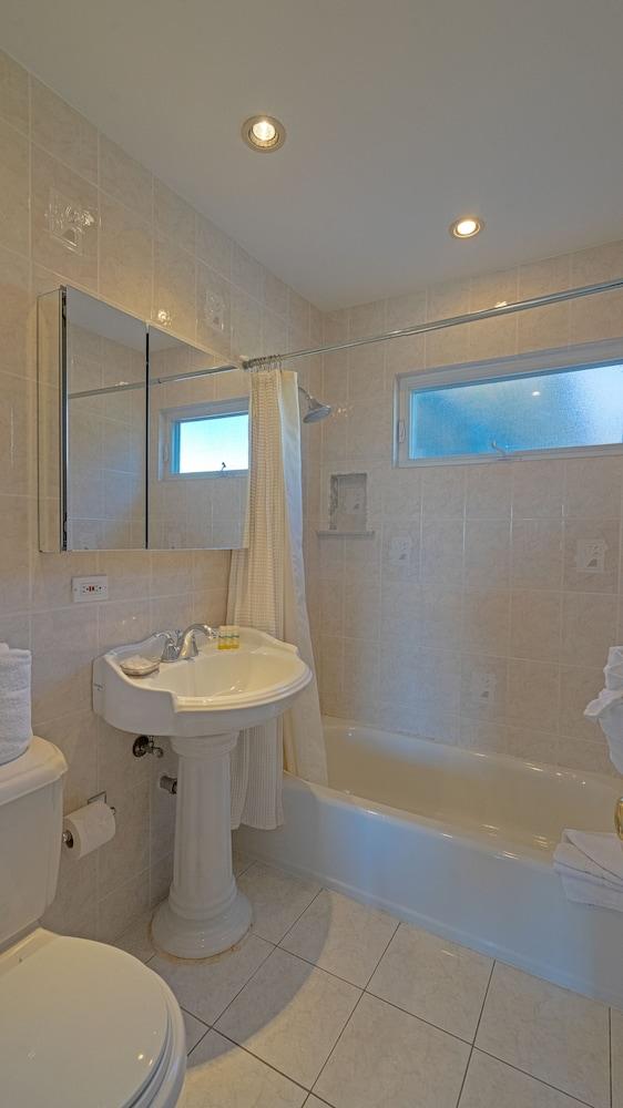 Beach Plum Resort photo 88