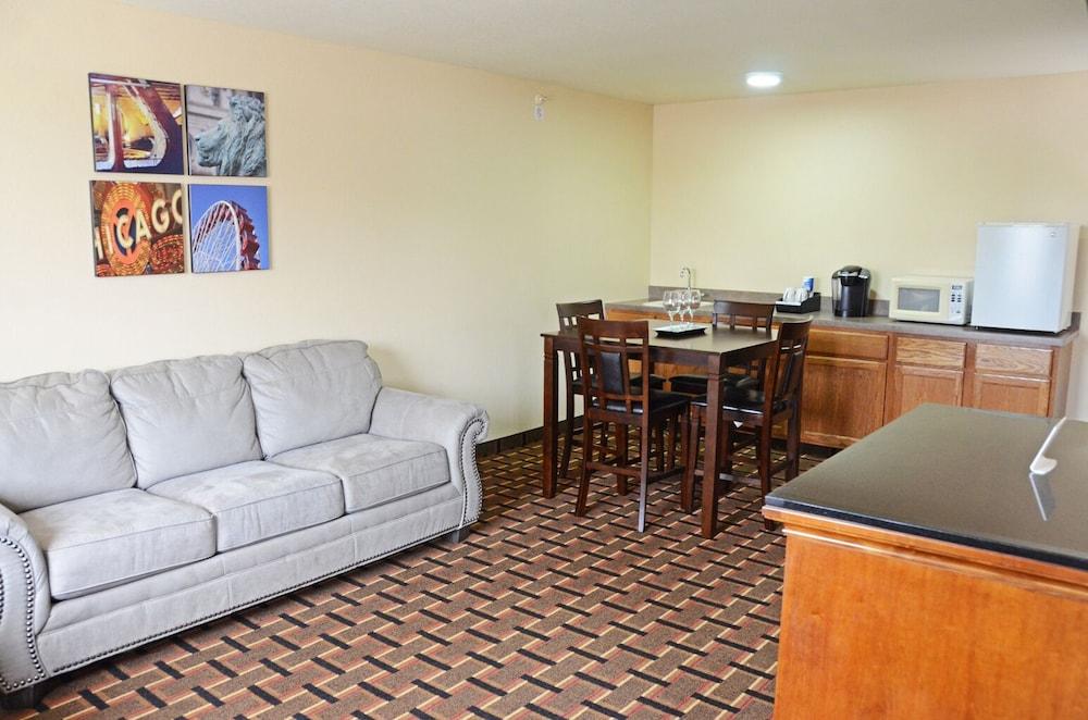 Heritage Grand Inn photo 58