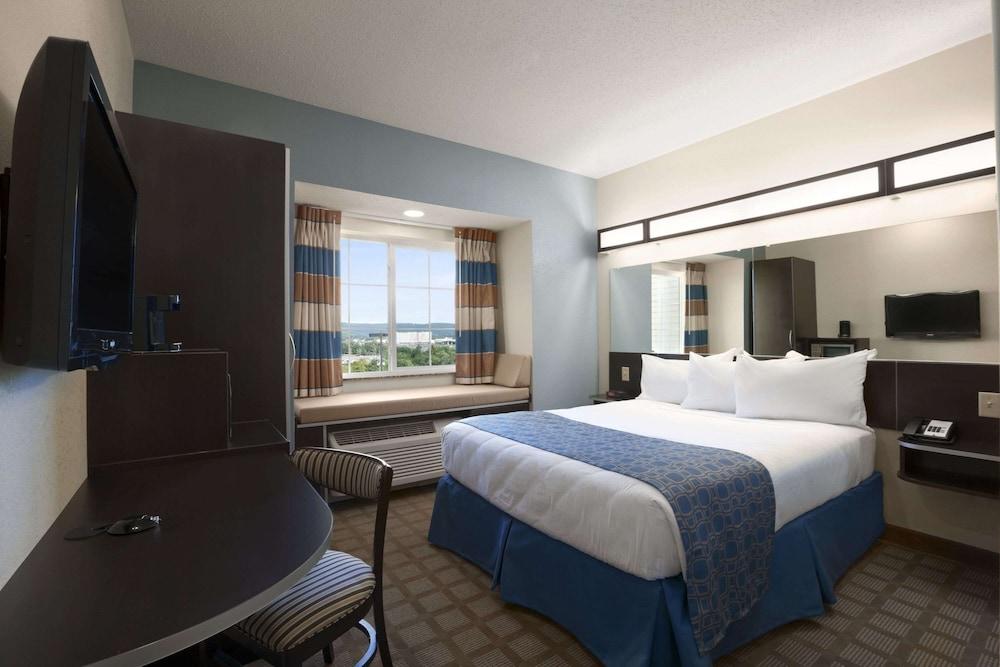 Spark by Hilton Wilkes Barre photo 4