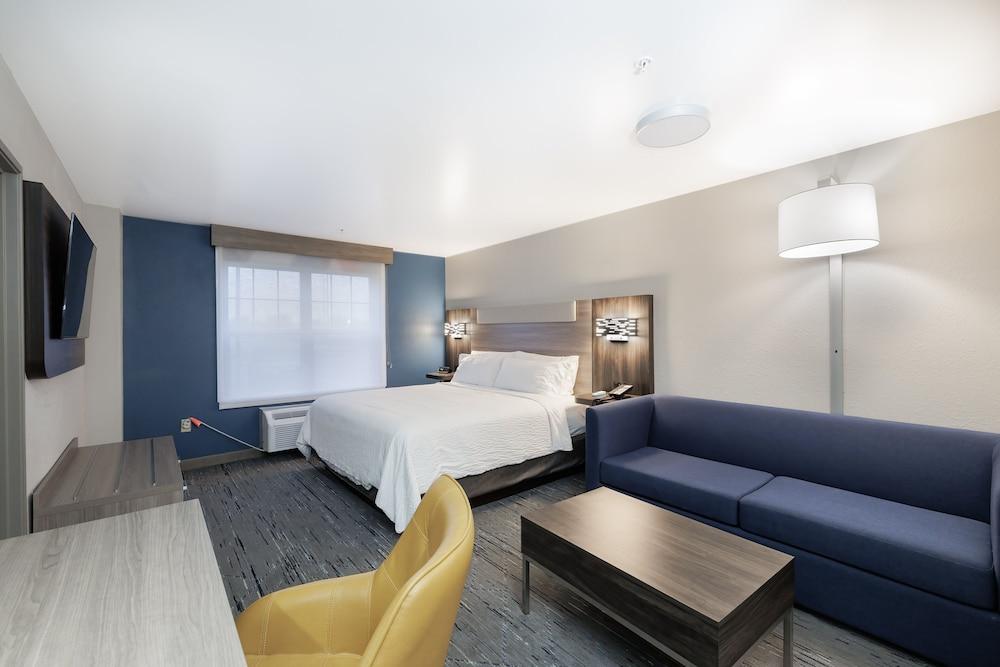 Holiday Inn Express & Suites Zion by IHG photo 45