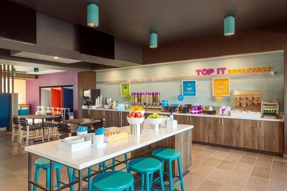 Tru by Hilton Fort Lauderdale Downtown photo 31