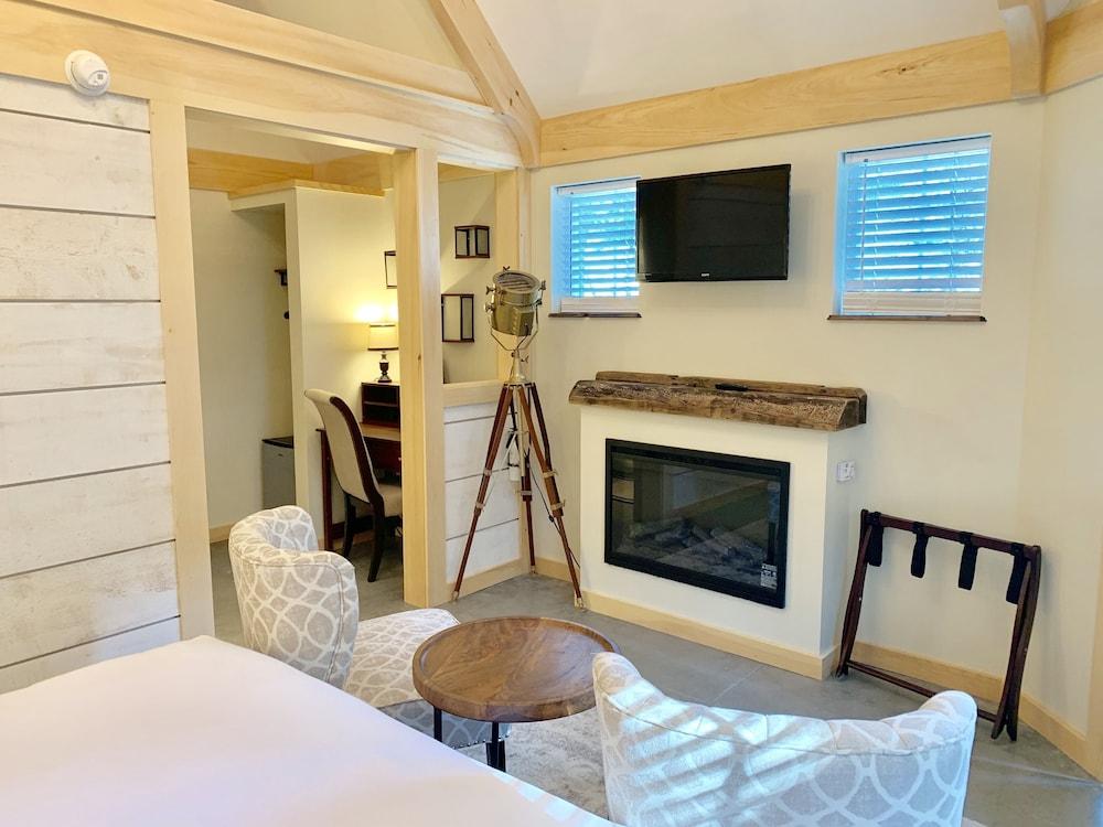 Ivy Manor Inn Village Center photo 4