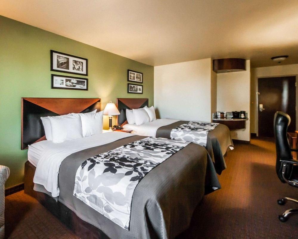 Sleep Inn & Suites Shamrock photo 19