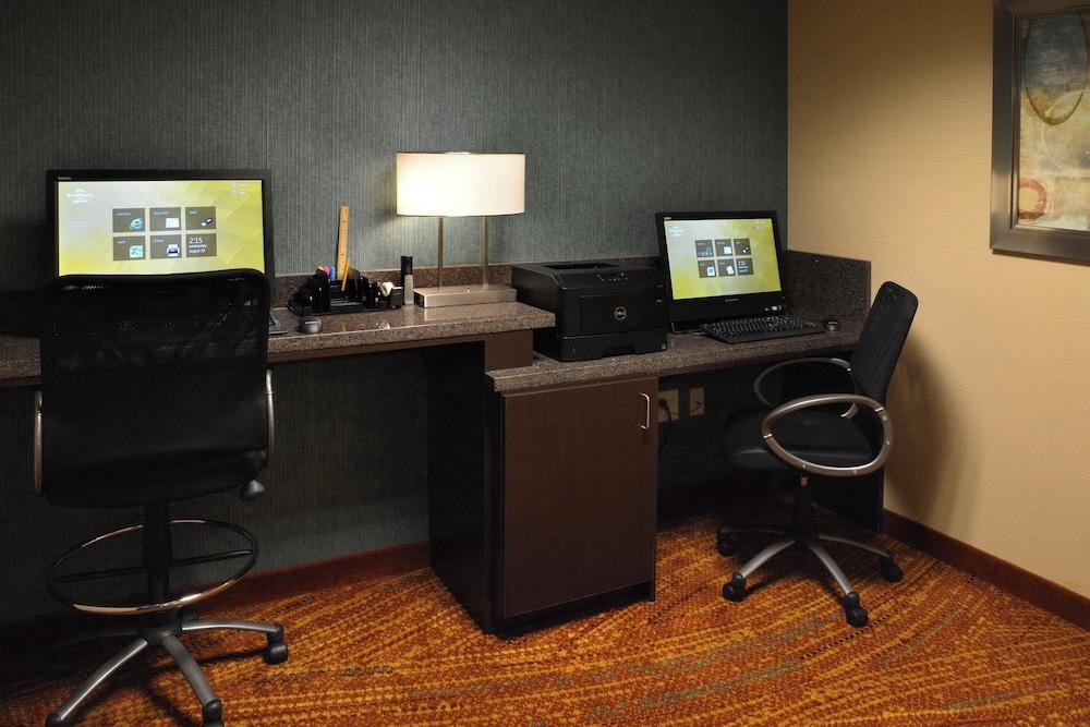 Residence Inn by Marriott Akron Fairlawn photo 21
