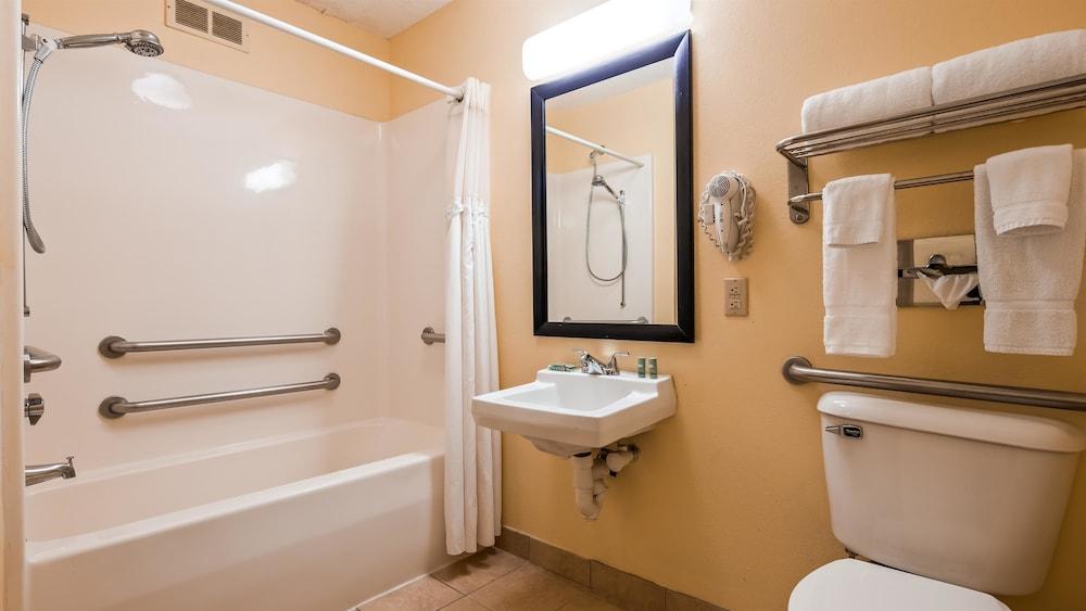 Best Western Muncie photo 17