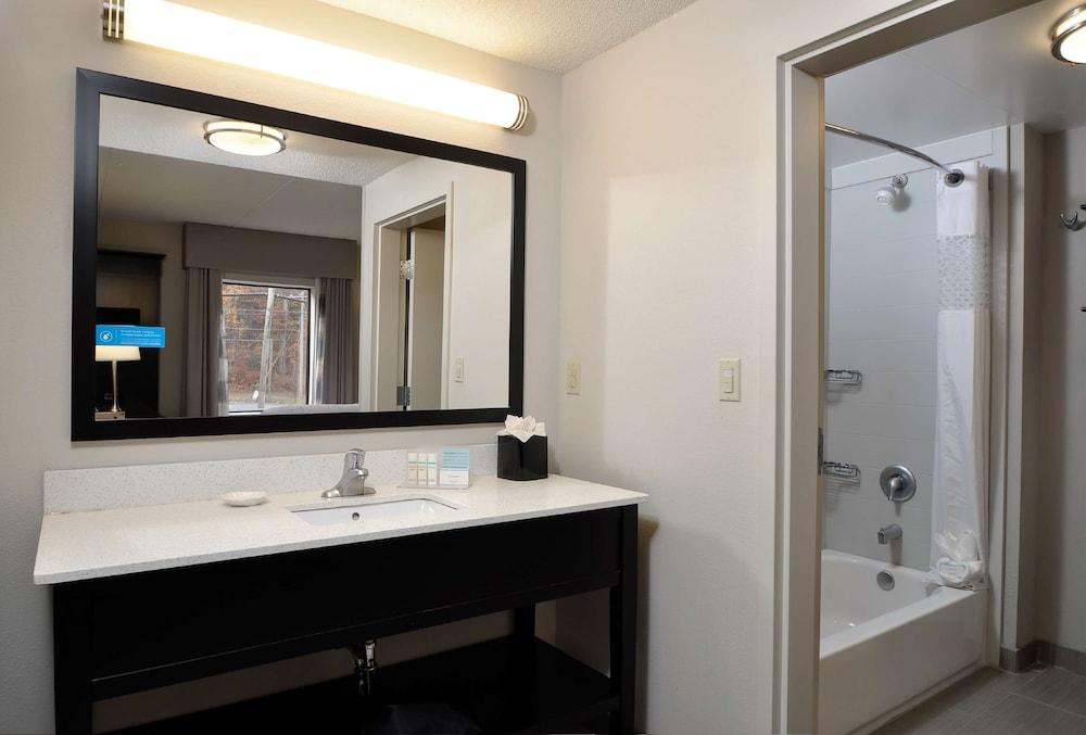 Hampton Inn Stafford/Quantico & Conference Center photo 21