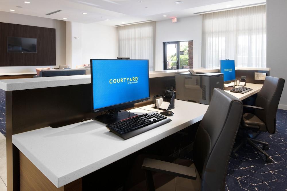 Courtyard by Marriott Lubbock Downtown/University Area photo 31