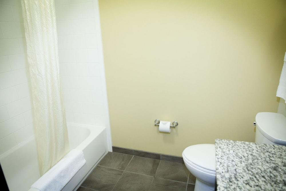 Sleep Inn & Suites Moundsville - Wheeling photo 10