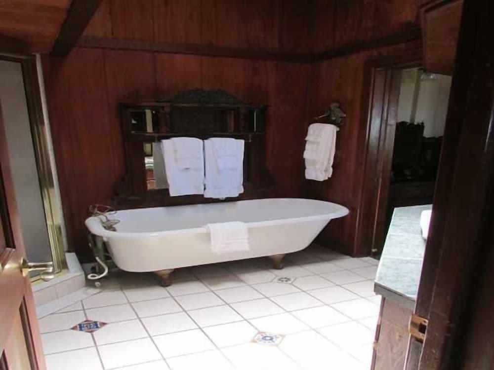 The Driftwood Resort photo 21
