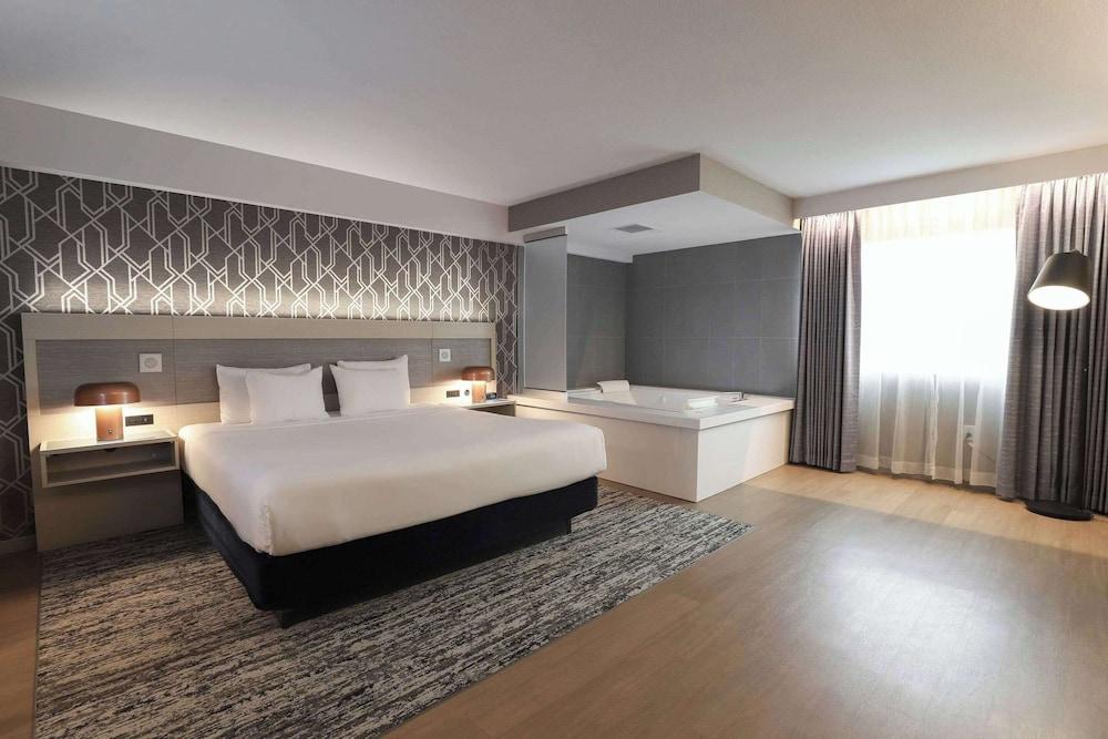 Radisson Plaza Hotel at Kalamazoo Center photo 13