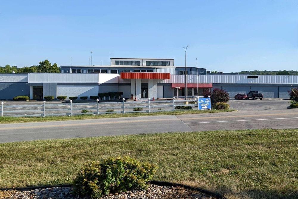 Howard Johnson BY Wyndham Hannibal photo 19