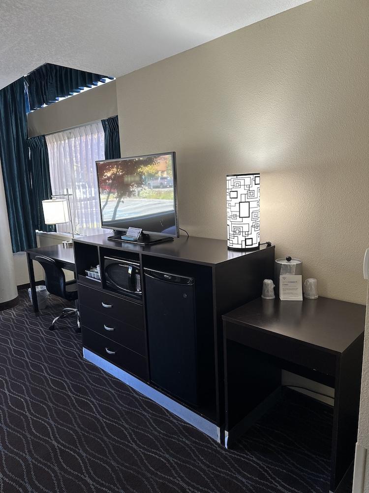 Holiday Inn Express Boise - University Area by IHG photo 12